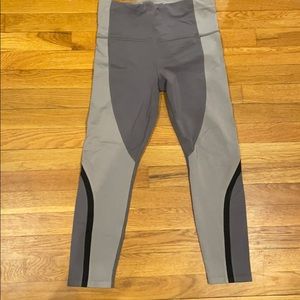 Great condition Athleta 7/8 leggings